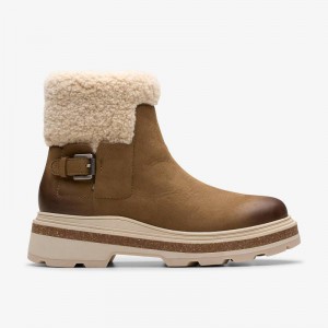 Clarks Hencroft Madi Waterproof Dark Sand Warmlined | CLKS-85509
