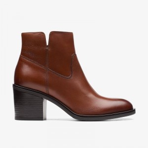 Clarks Valvestino Lo Dark Tan Leather | CLKS-85574