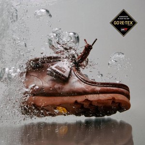 Clarks Wallabee Boot Gore-Tex Mocha Bisque Suede | CLKS-85615